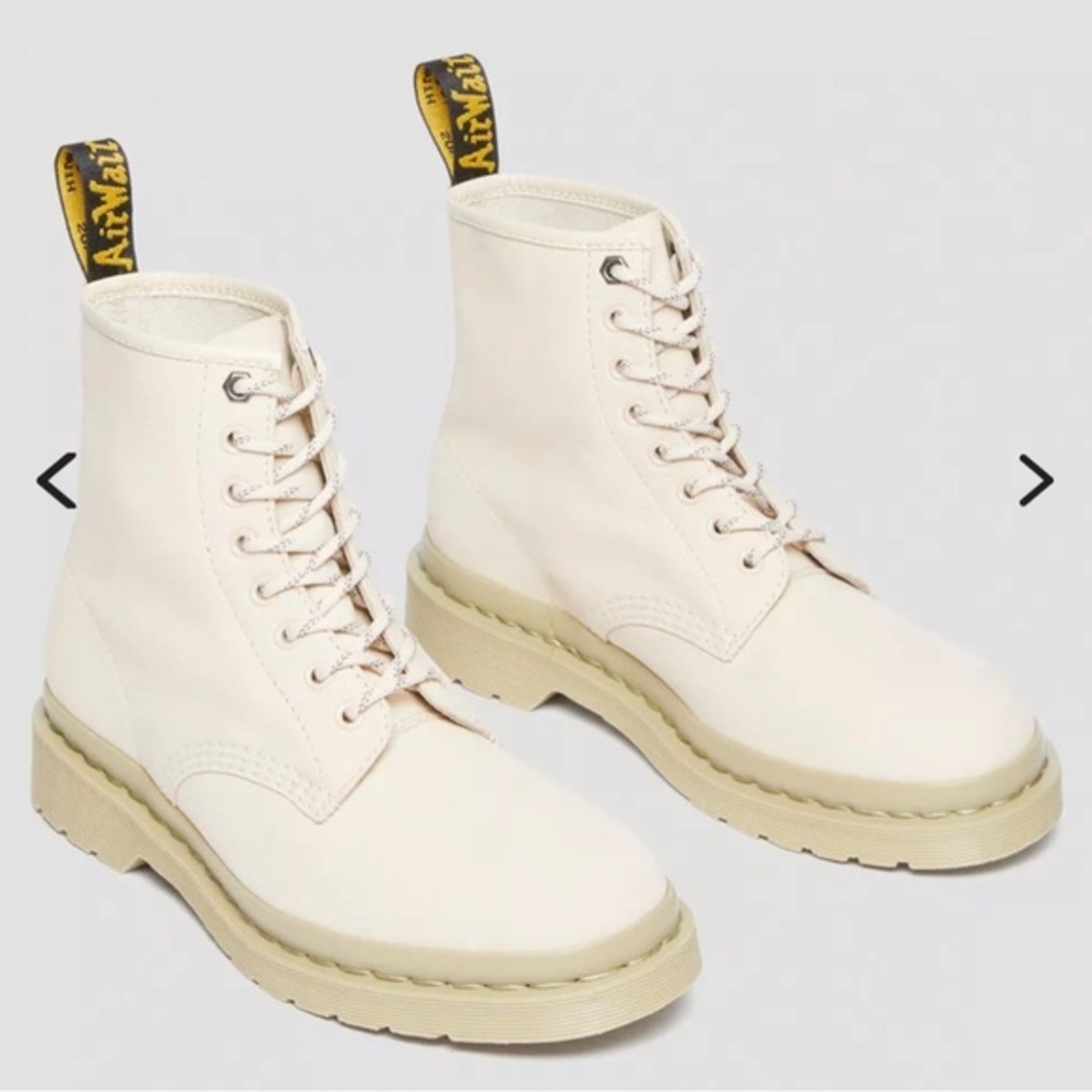 Dr Marten’s 1460 Parchment Beige Mono Milled Nubuck Leather Lace Up Boot 10 men‎ - Picture 2 of 10
